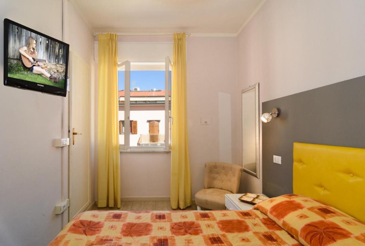 City Hotel Viareggio Esterno foto