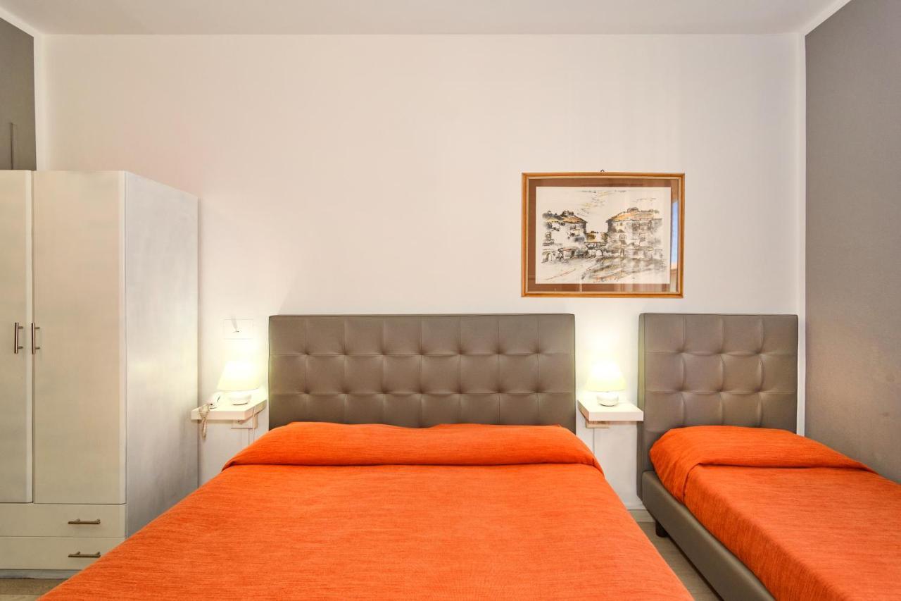 City Hotel Viareggio Esterno foto