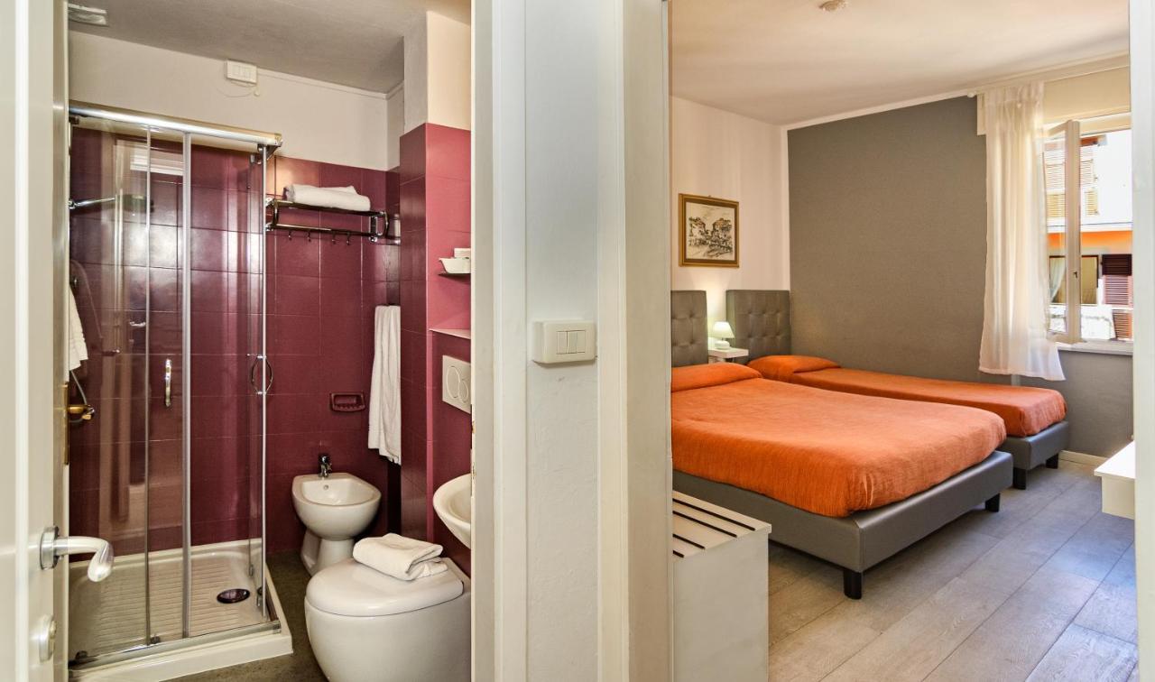 City Hotel Viareggio Esterno foto