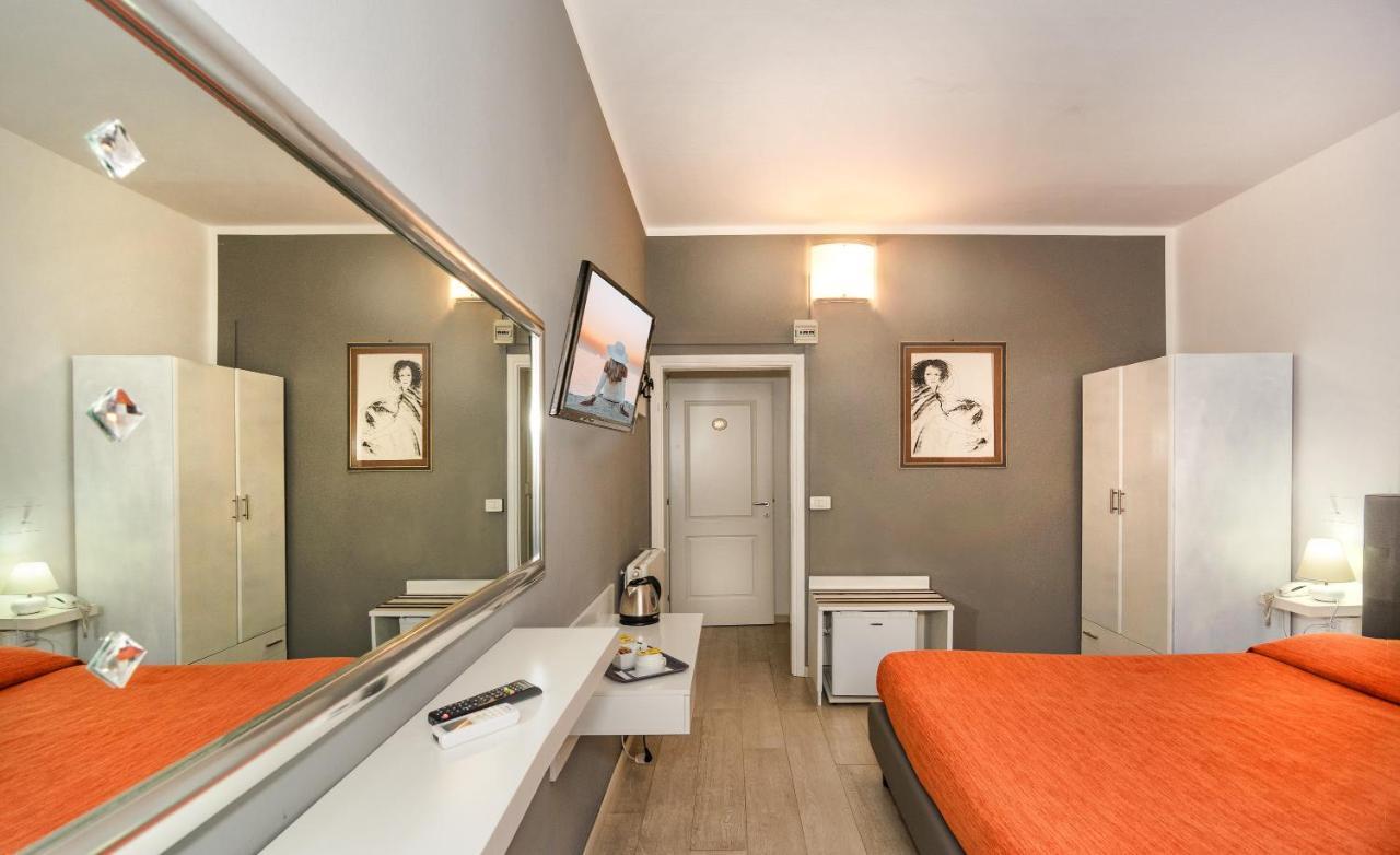 City Hotel Viareggio Esterno foto