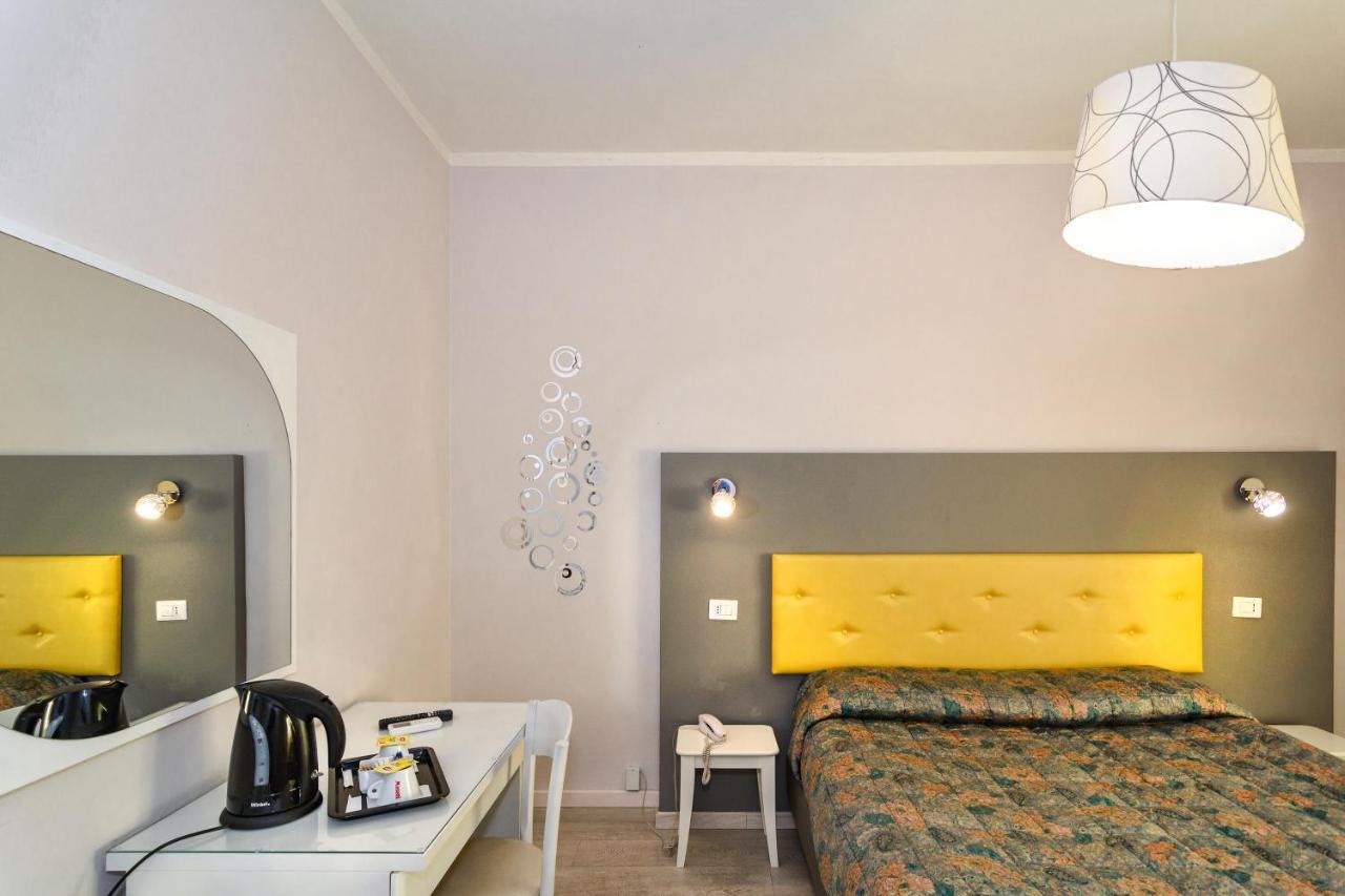 City Hotel Viareggio Esterno foto