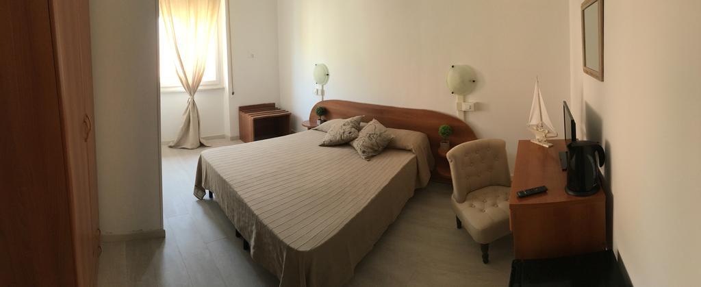 City Hotel Viareggio Esterno foto