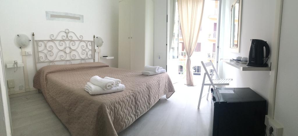 City Hotel Viareggio Esterno foto